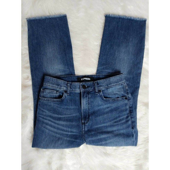 EXPRESS Raw Hem HIGH CROP Jeans Straight Cut - Picture 4 of 7